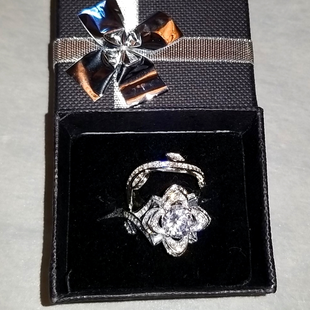 Sterling silver flower ring